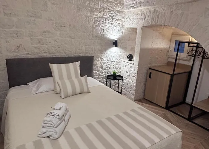 Doro' & Luxury 4* Noci