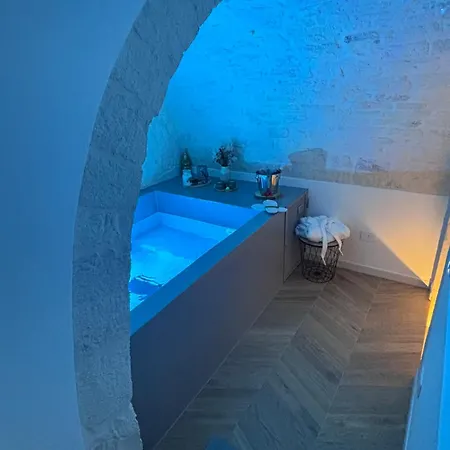 Doro' & Luxury 4* Noci